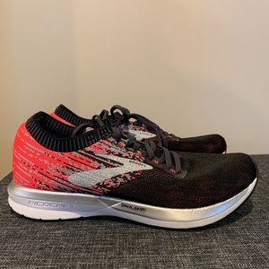 Brooks Ricochet Women’s Running Shoe SIZE:9.5